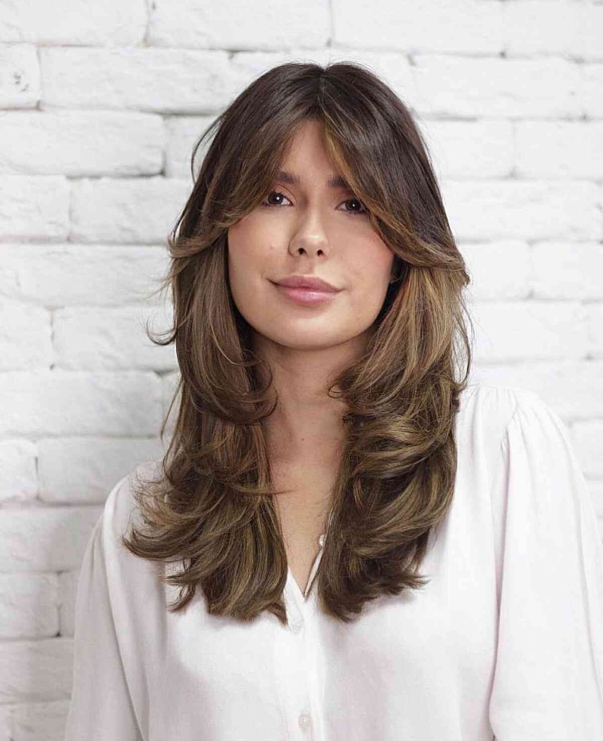 Butterfly-Cut Wavy Hair with Face-Framing Bangs for Square Faces