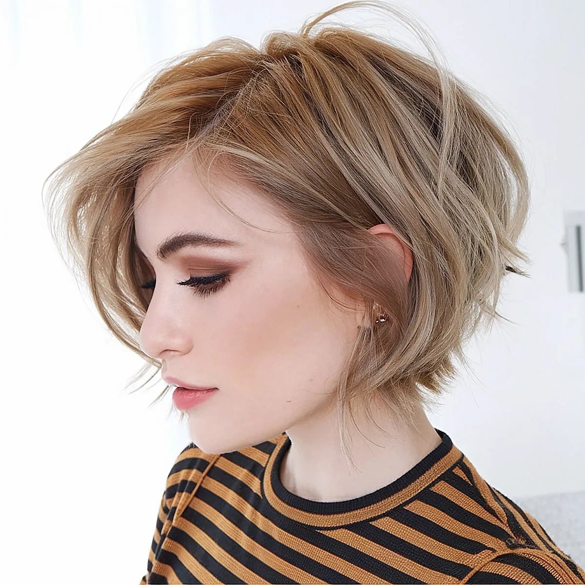 Choppy short bob