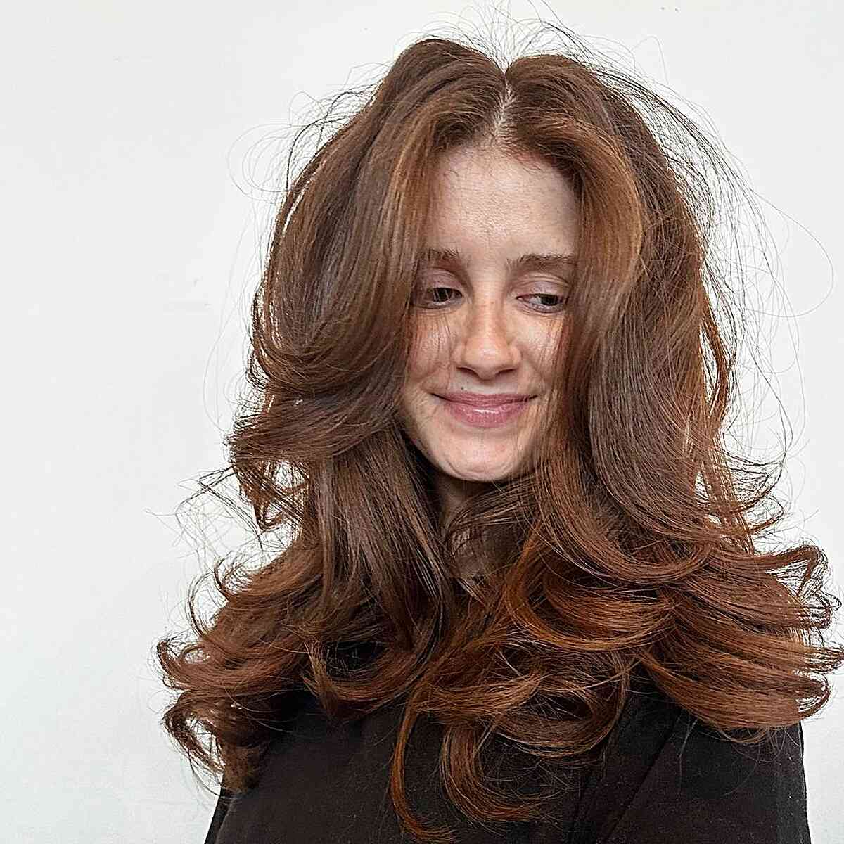 Mid-Long Tousled Butterfly Haircut with Face-Framing Layers