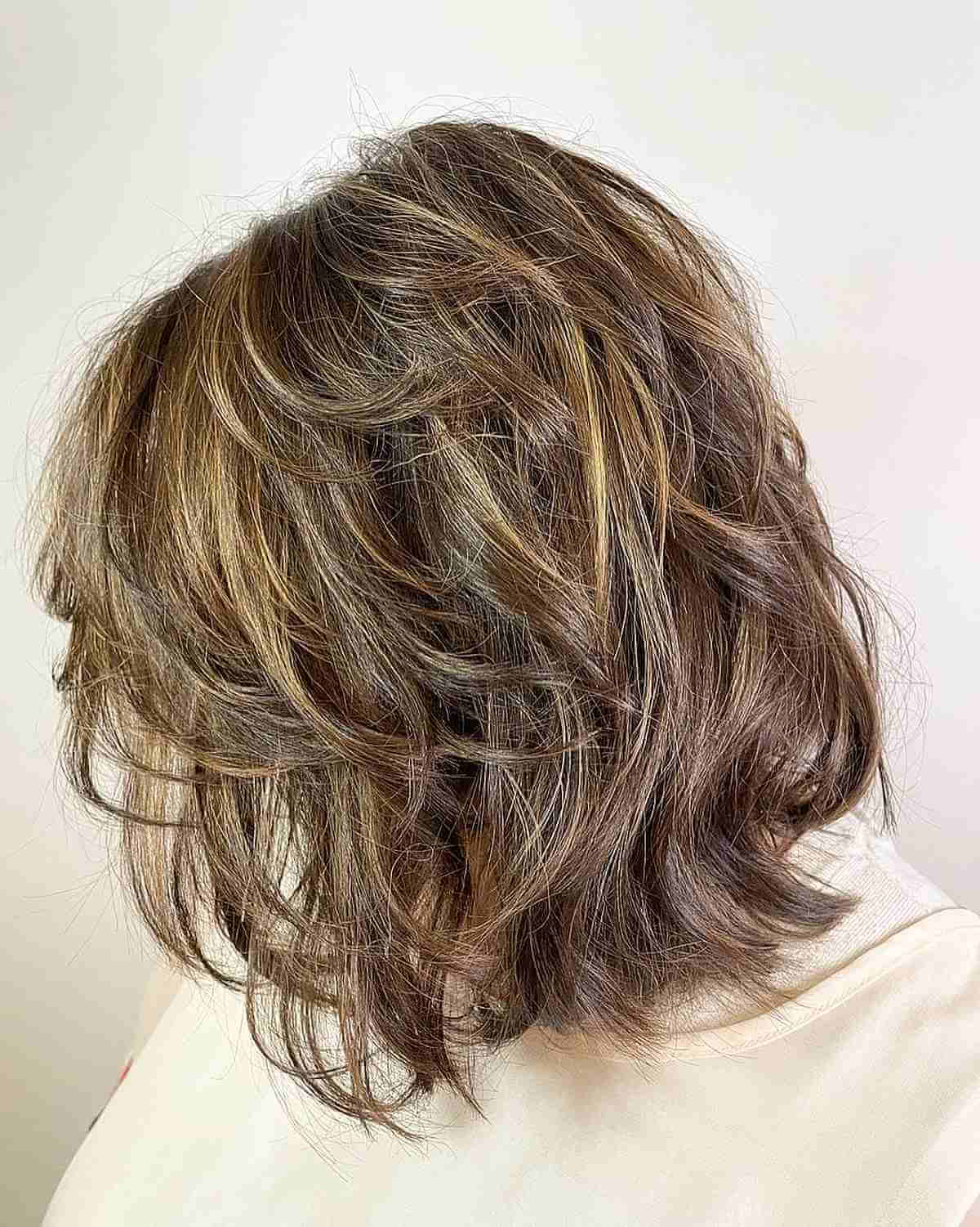 Short Highlighted Shaggy Bob with Medium Messy Layers