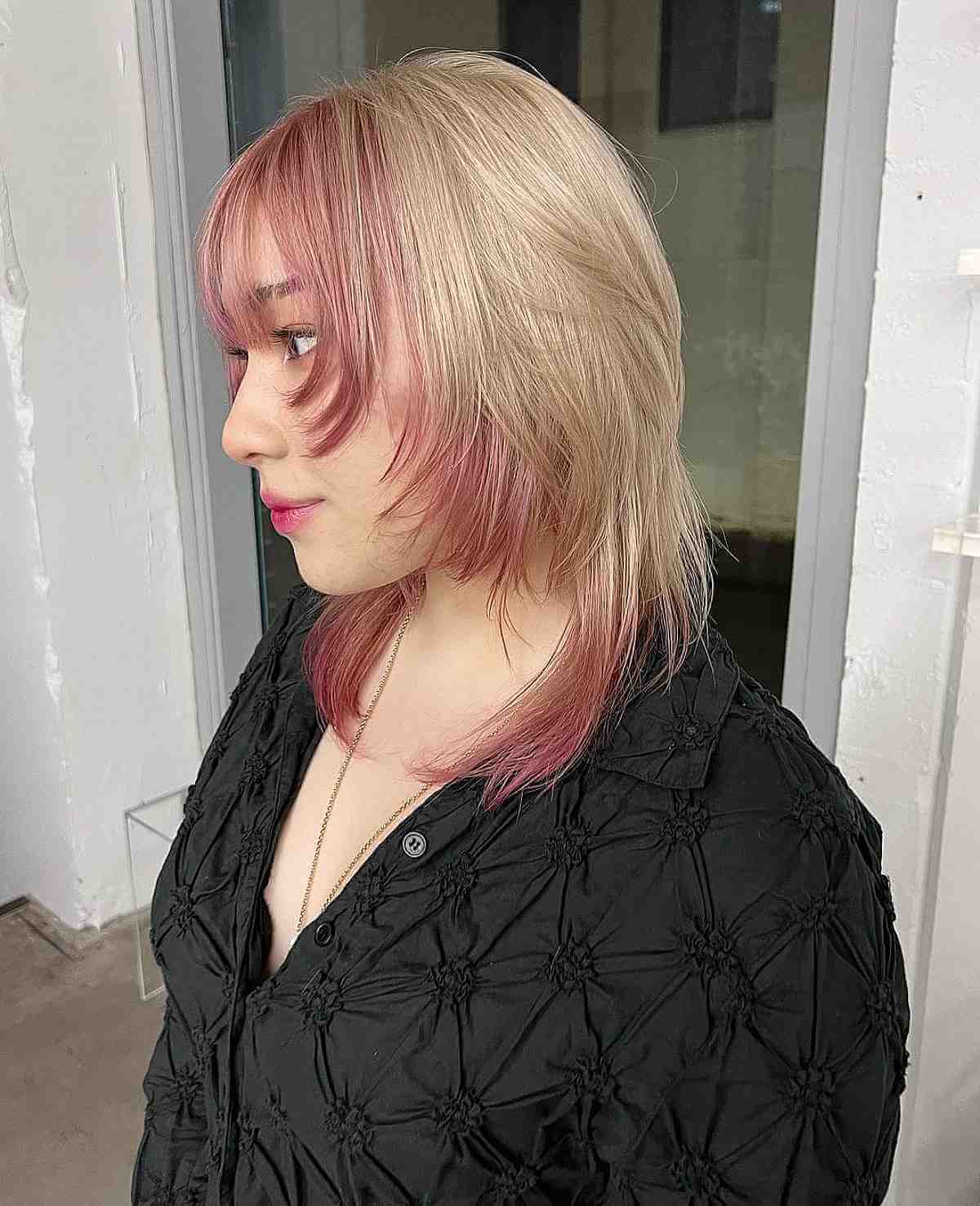 Short to Medium Two Tone Wolf Cut with Razored Layers