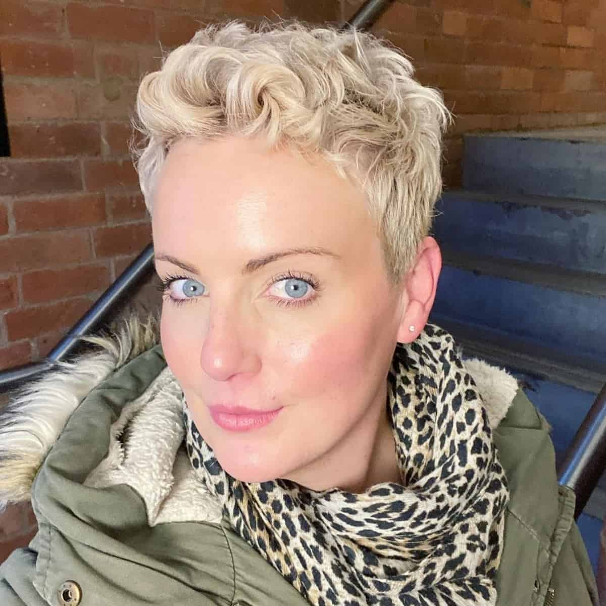 Short Wavy Pixie Haircut