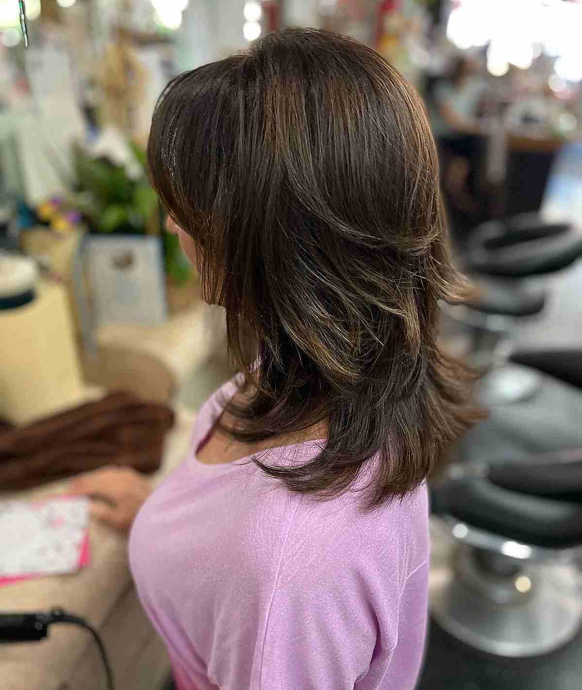 Trendsetting Short to Medium Two-Layer Octopus Cut